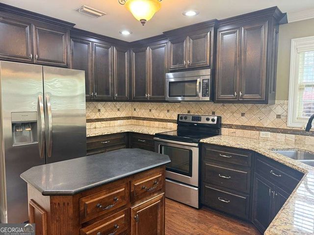 3505 Farmers Way, Valdosta, GA 31605