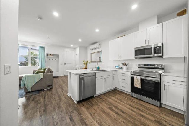 936 Cooper Place, San Diego, CA 92102