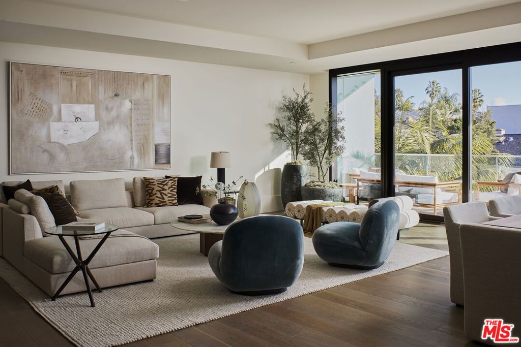 8420 W Sunset Boulevard 505, West Hollywood, CA 90069