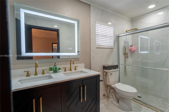 11700 Sheridan St, Pembroke Pines, FL 33026