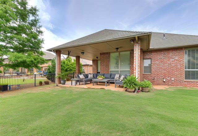15816 Traditions Boulevard, Edmond, OK 73013