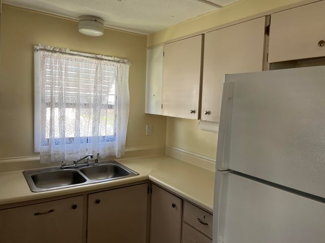 2536 Haverhill Road NE, Palm Bay, FL 32905