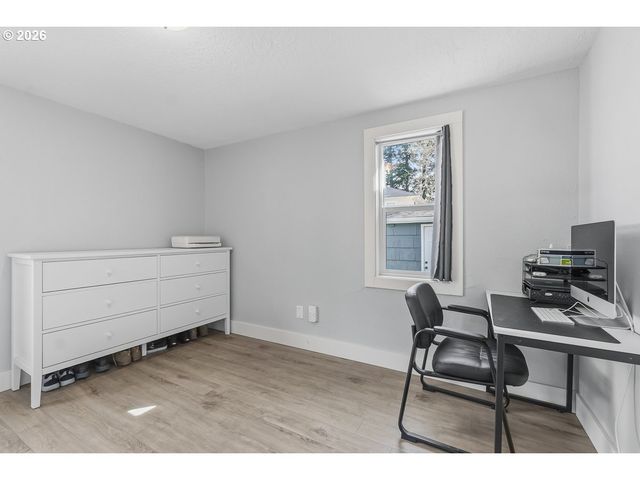 622 Se 111TH Ave, Portland, OR 97216