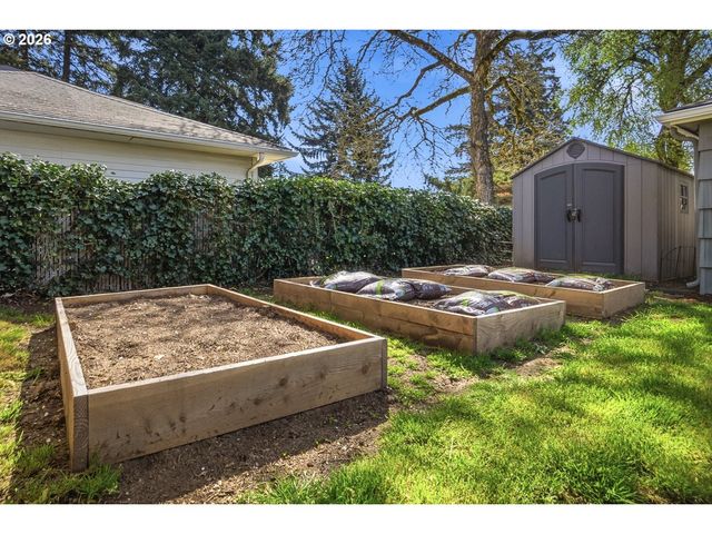 622 Se 111TH Ave, Portland, OR 97216