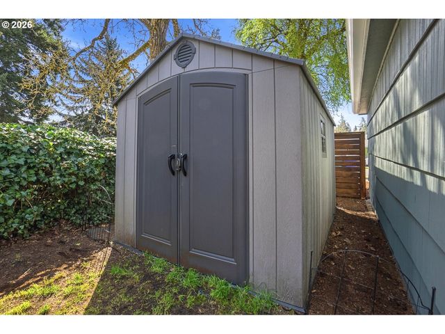 622 Se 111TH Ave, Portland, OR 97216