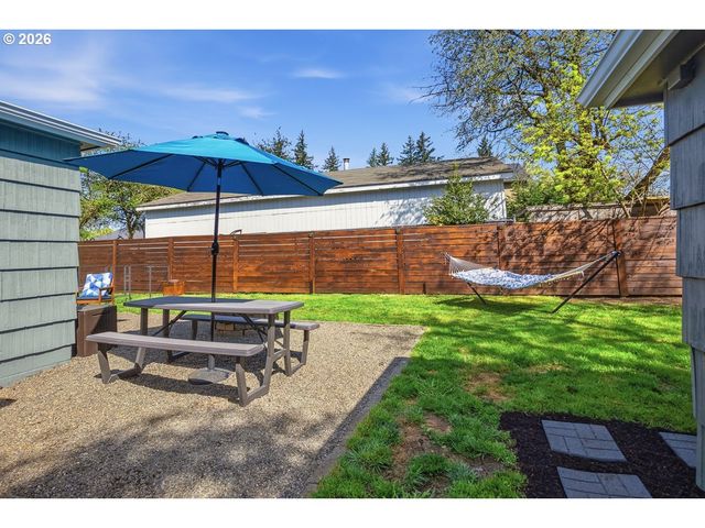 622 Se 111TH Ave, Portland, OR 97216