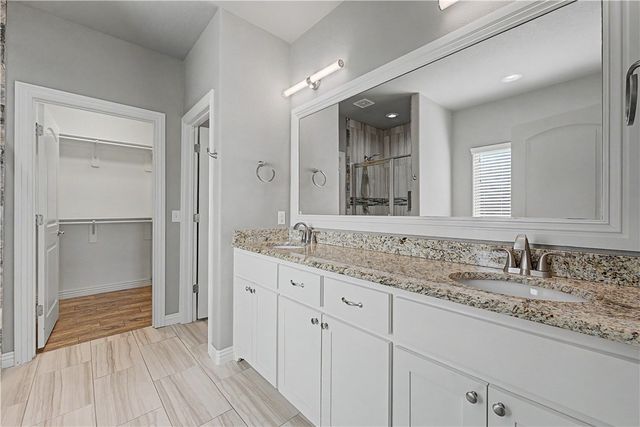 2302 SW Cadwell Avenue, Bentonville, AR 72713