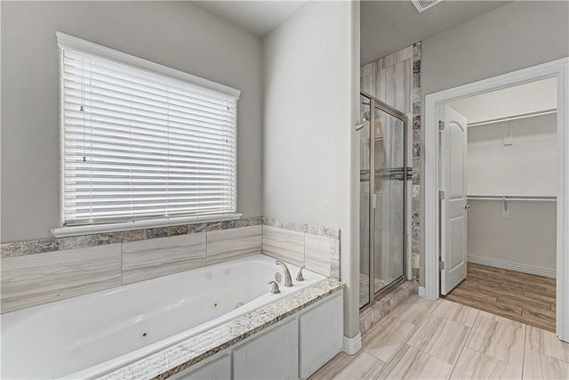 2302 SW Cadwell Avenue, Bentonville, AR 72713