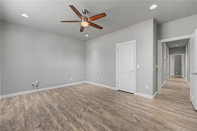 2302 SW Cadwell Avenue, Bentonville, AR 72713