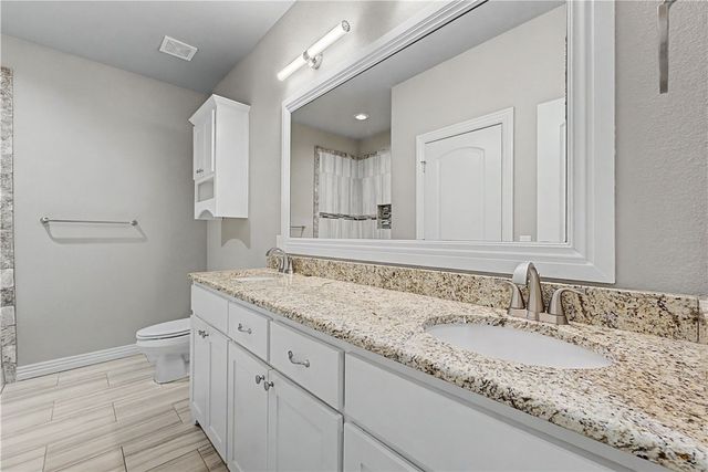 2302 SW Cadwell Avenue, Bentonville, AR 72713