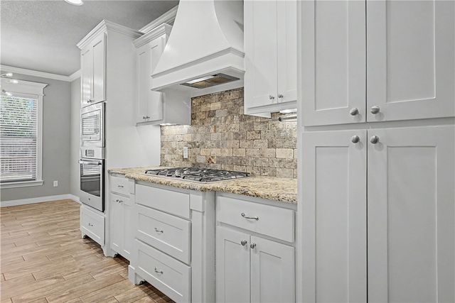 2302 SW Cadwell Avenue, Bentonville, AR 72713