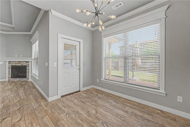 2302 SW Cadwell Avenue, Bentonville, AR 72713