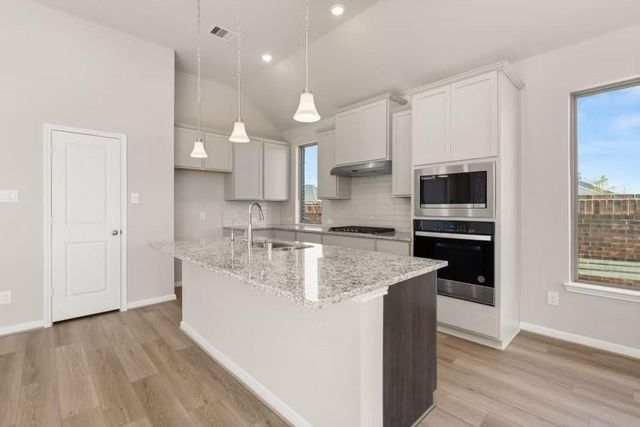 42827 Manzano Street, Magnolia, TX 77354