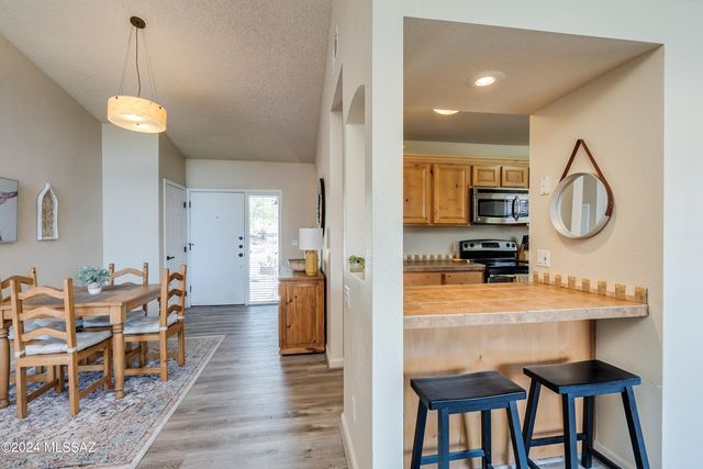 6441 N Tierra de las Catalinas Apt 52, Tucson, AZ 85718