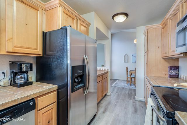6441 N Tierra de las Catalinas Apt 52, Tucson, AZ 85718