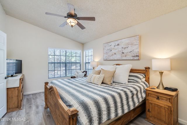 6441 N Tierra de las Catalinas Apt 52, Tucson, AZ 85718