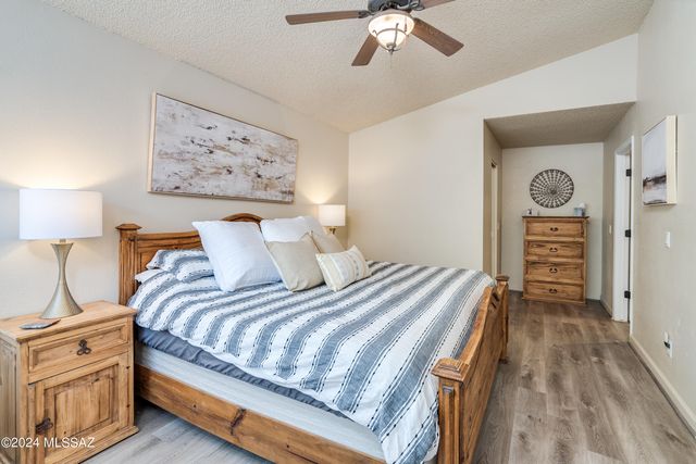 6441 N Tierra de las Catalinas Apt 52, Tucson, AZ 85718