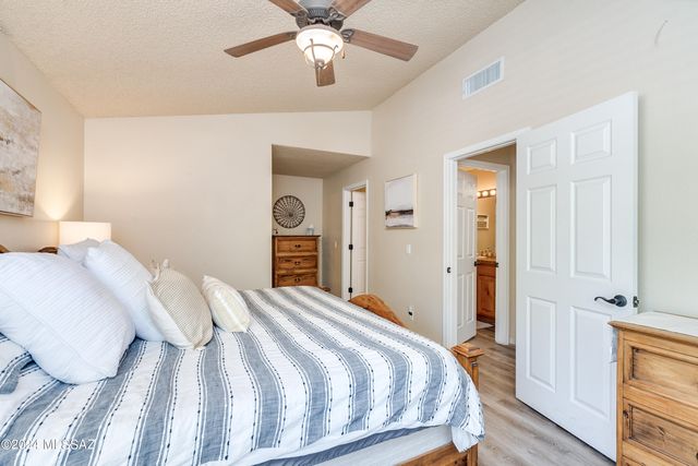 6441 N Tierra de las Catalinas Apt 52, Tucson, AZ 85718
