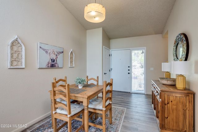 6441 N Tierra de las Catalinas Apt 52, Tucson, AZ 85718