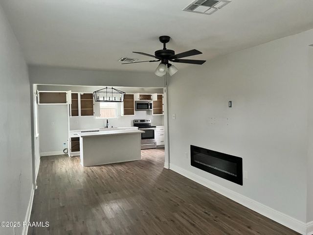 2428 Pecan Drive, Chalmette, LA 70043