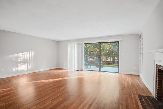18 Muster Court 18, Lexington, MA 02420