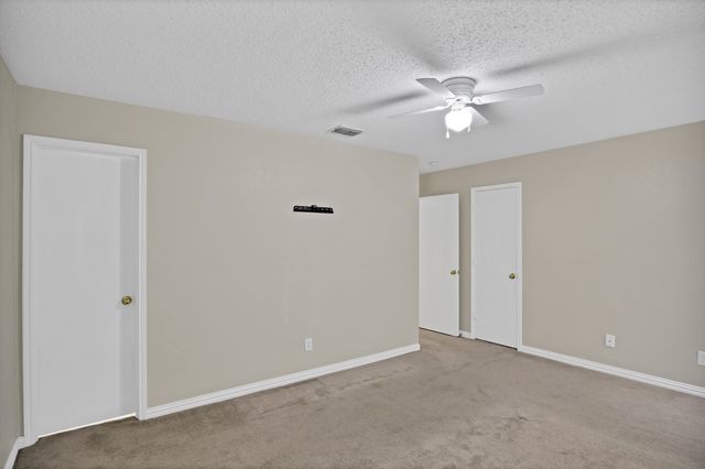 3921 Fox Run Drive, Fort Worth, TX 76123