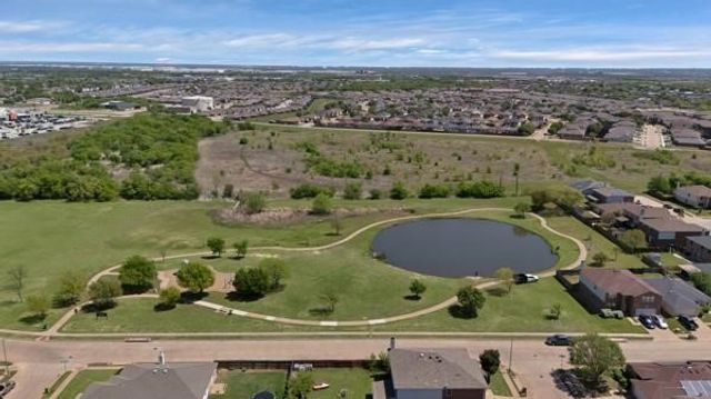 3921 Fox Run Drive, Fort Worth, TX 76123