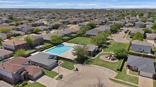 3921 Fox Run Drive, Fort Worth, TX 76123