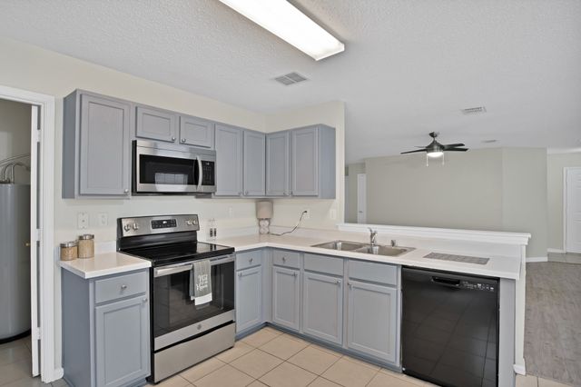 3921 Fox Run Drive, Fort Worth, TX 76123