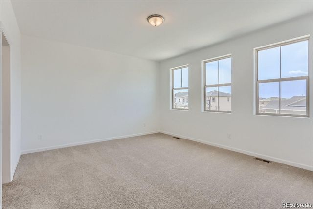 170 S Vandriver Way, Aurora, CO 80018