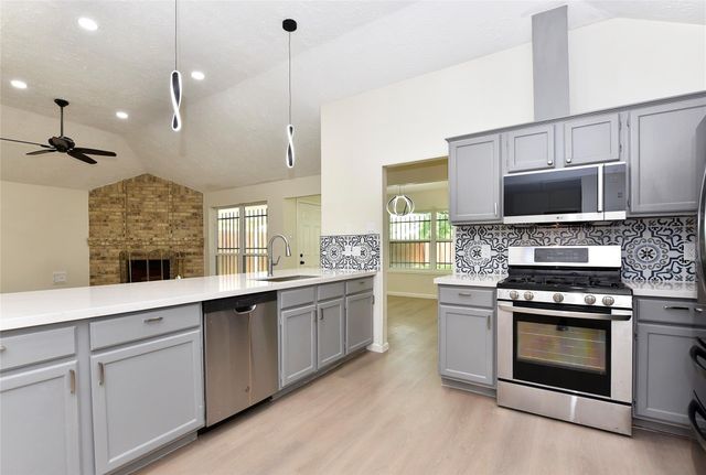 7034 River Bluff Drive, Houston, TX 77085