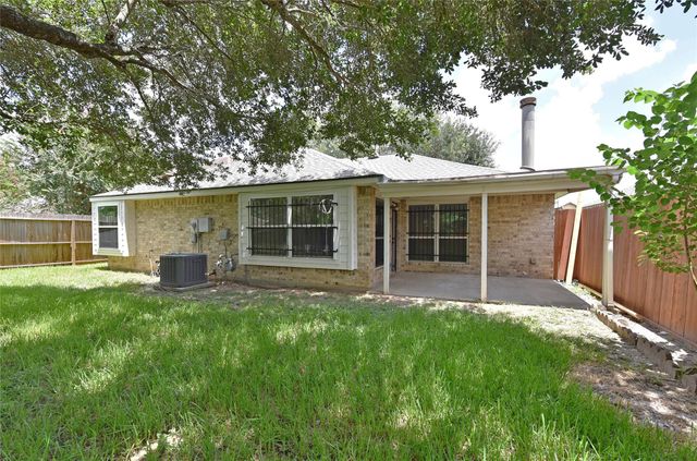 7034 River Bluff Drive, Houston, TX 77085