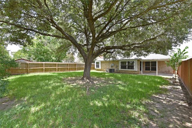 7034 River Bluff Drive, Houston, TX 77085