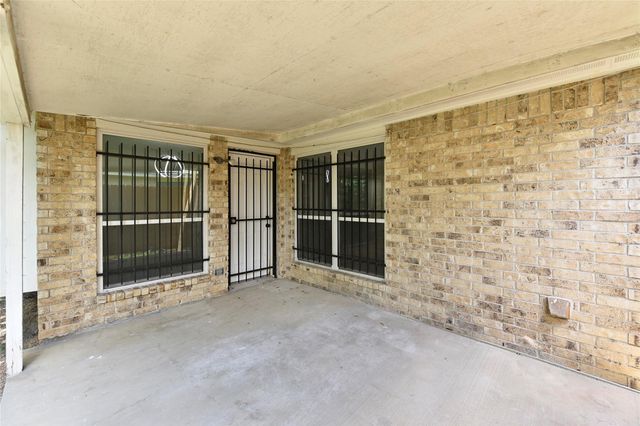 7034 River Bluff Drive, Houston, TX 77085