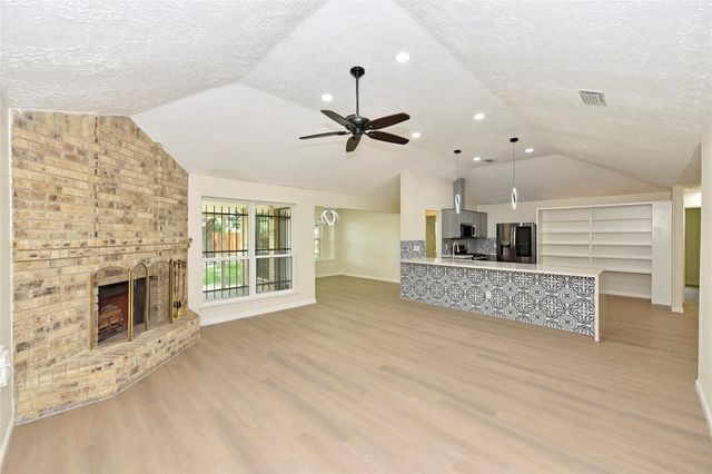7034 River Bluff Drive, Houston, TX 77085