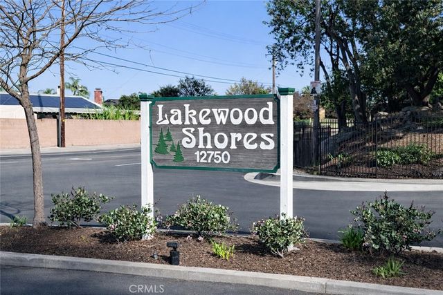 12750 Centralia Street 36, Lakewood, CA 90715