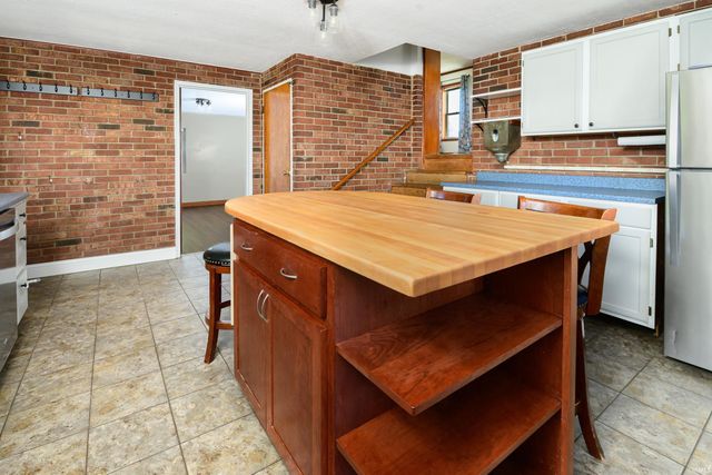 802 W Country Club, Bloomington, IN 47403