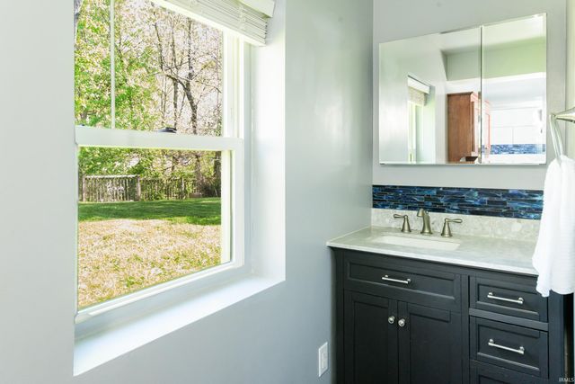 802 W Country Club, Bloomington, IN 47403