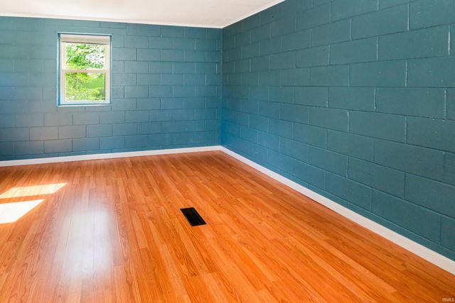 802 W Country Club, Bloomington, IN 47403