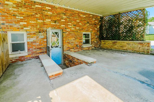 802 W Country Club, Bloomington, IN 47403