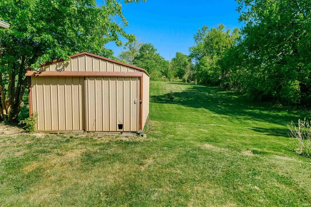 802 W Country Club, Bloomington, IN 47403