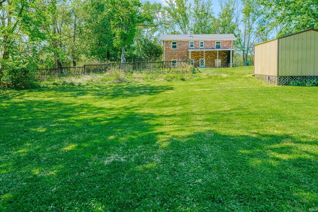 802 W Country Club, Bloomington, IN 47403