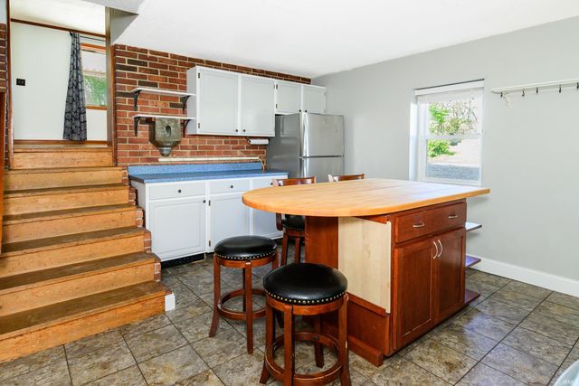 802 W Country Club, Bloomington, IN 47403