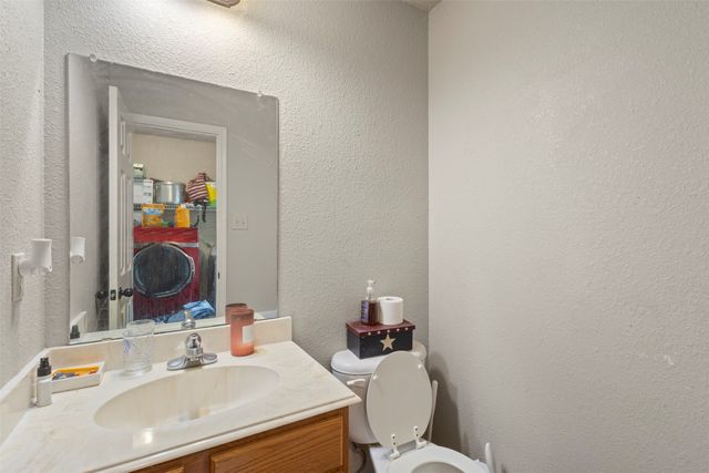 5215 Ganzer Road W, Krum, TX 76249