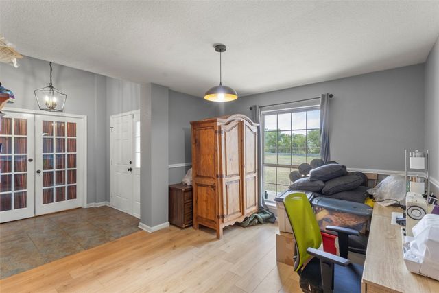 5215 Ganzer Road W, Krum, TX 76249