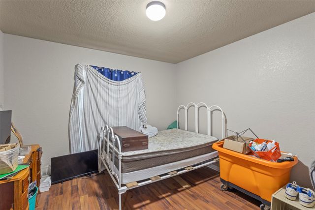 5215 Ganzer Road W, Krum, TX 76249
