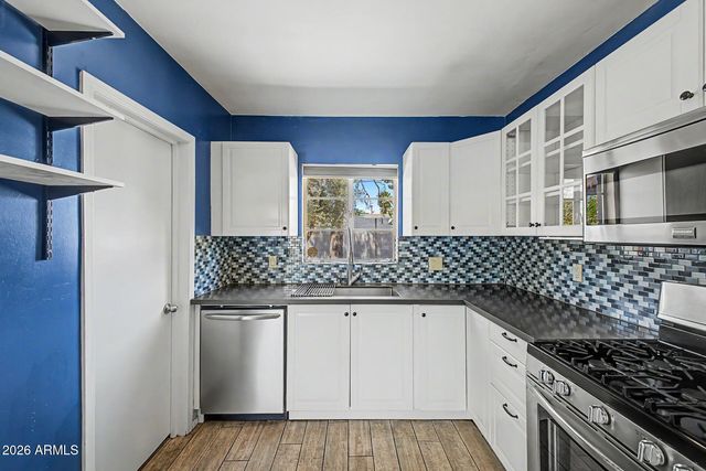 4238 N 10th Place, Phoenix, AZ 85014