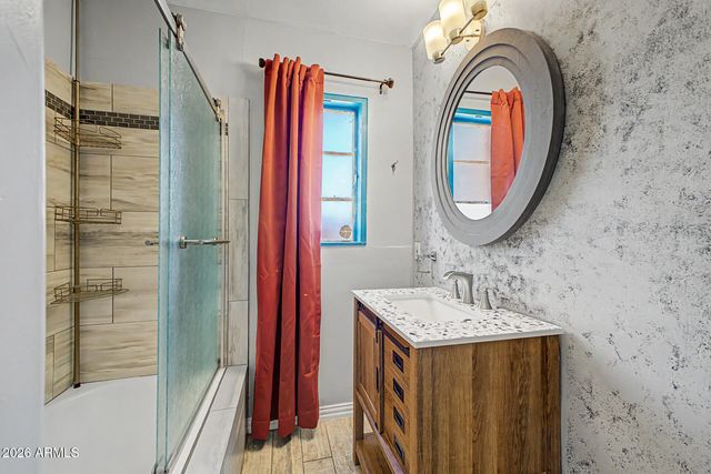 4238 N 10th Place, Phoenix, AZ 85014