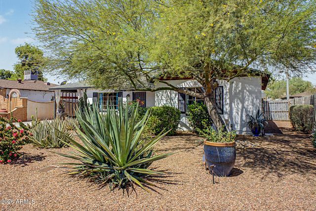 4238 N 10th Place, Phoenix, AZ 85014