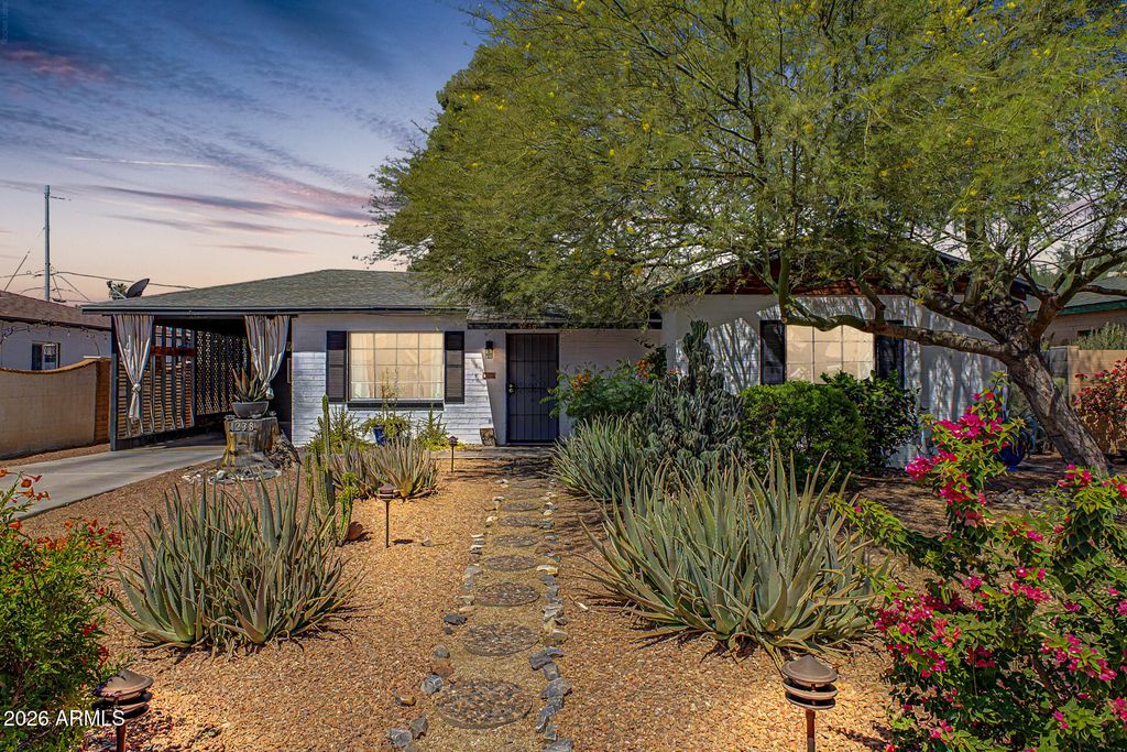 4238 N 10th Place, Phoenix, AZ 85014